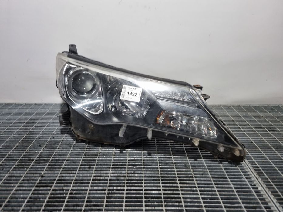 Far Dreapta Toyota Rav 4 IV 2012 - 2015 SUV 4 Usi (1492) Cu lupă Garantie