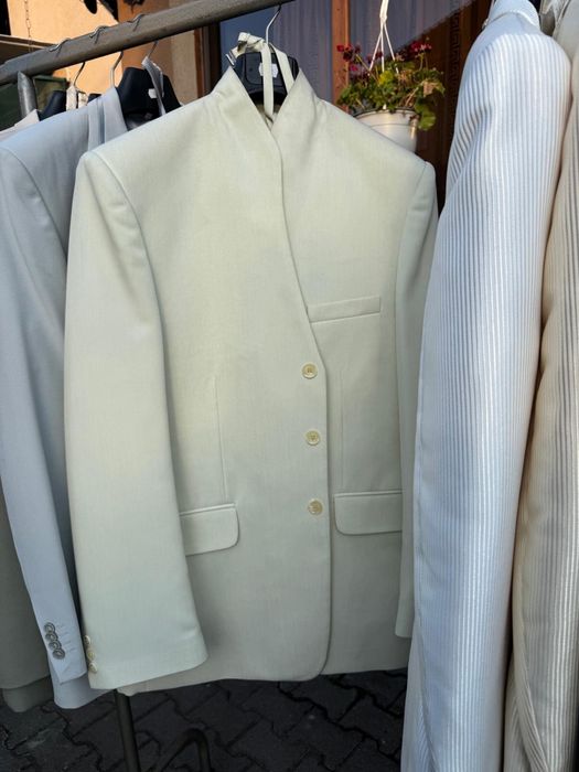 Costume barbati culori deschise