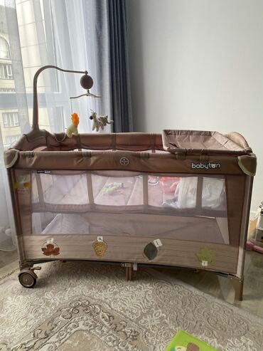 Манеж  как кровать