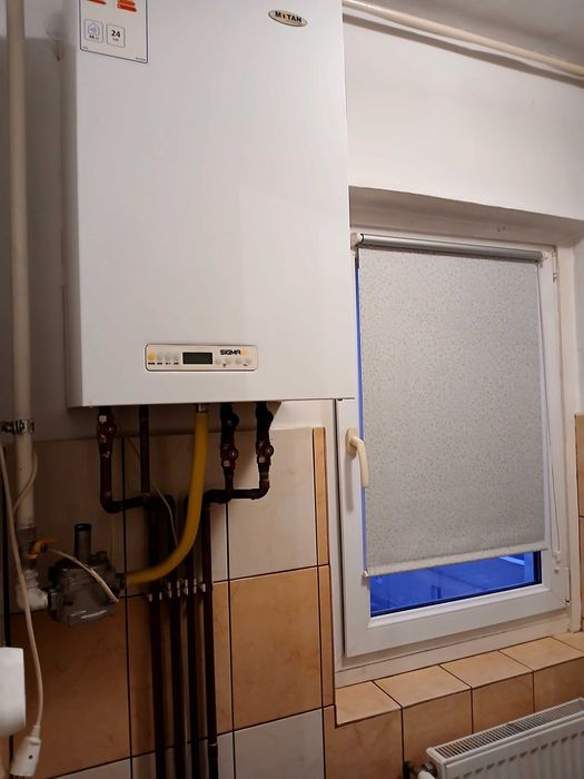 Inchiriez garsoniera zona Micro 1