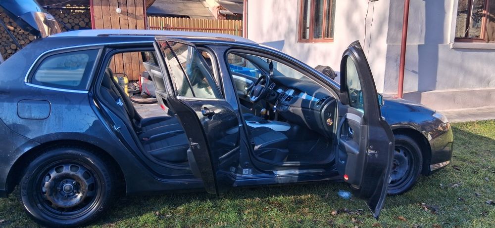 Vand Renault Laguna 3 2008 ,motor 2.0 Dci