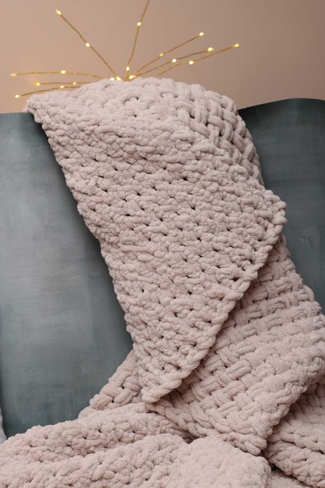 Ръчно плетено одеяло