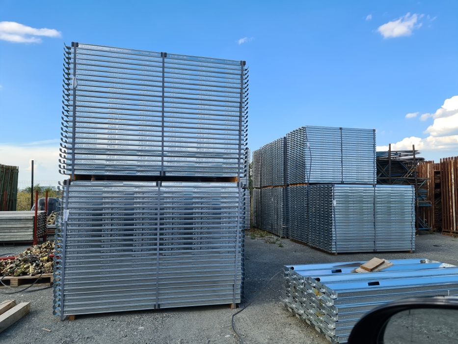 Schela metalica seminoua si schela second