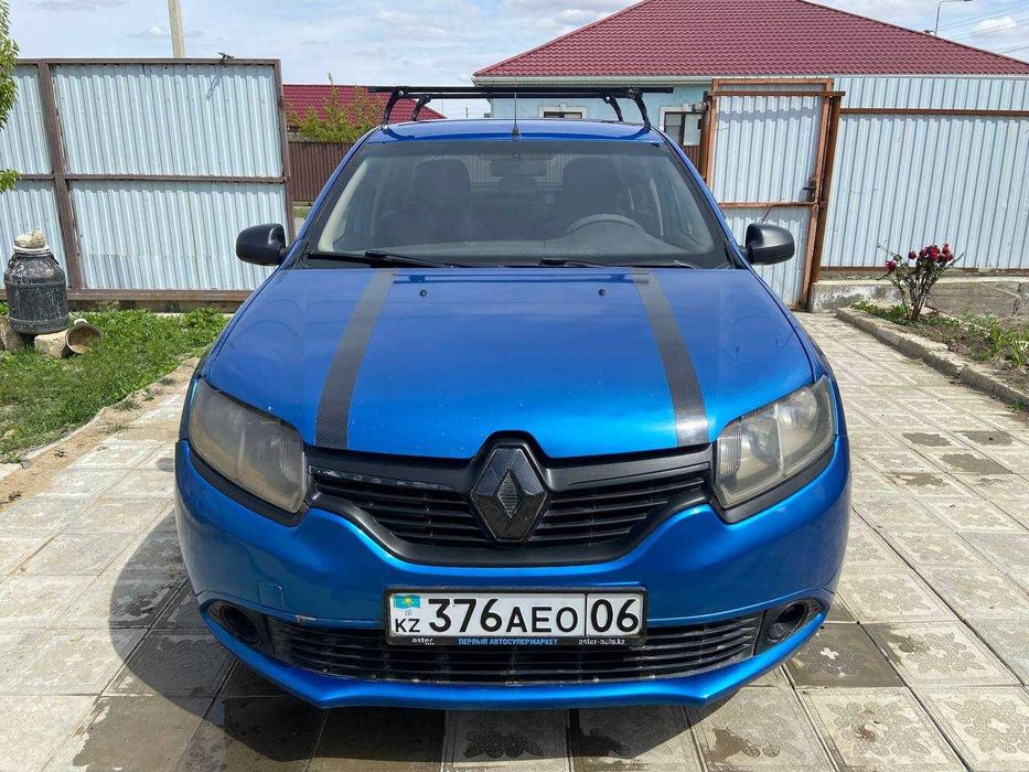 Renault Logan 2015 г