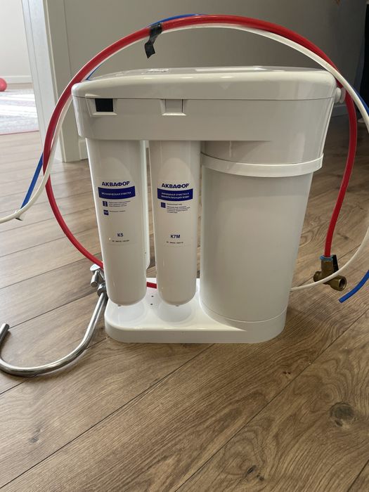 Продам фильтр для очистки воды Аквафор .