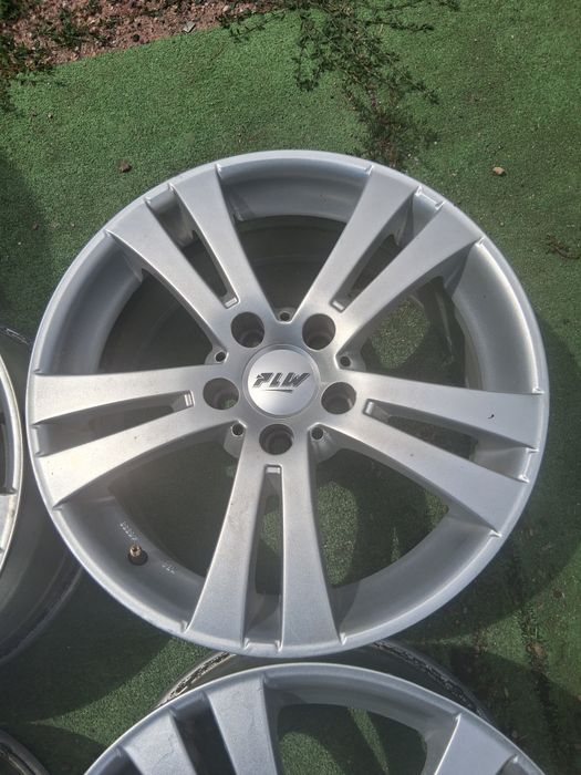 17цола 5×114.3 ц.67.1 ет40  за Киа Мицибиши  ХЮНДАЙ  Мазда