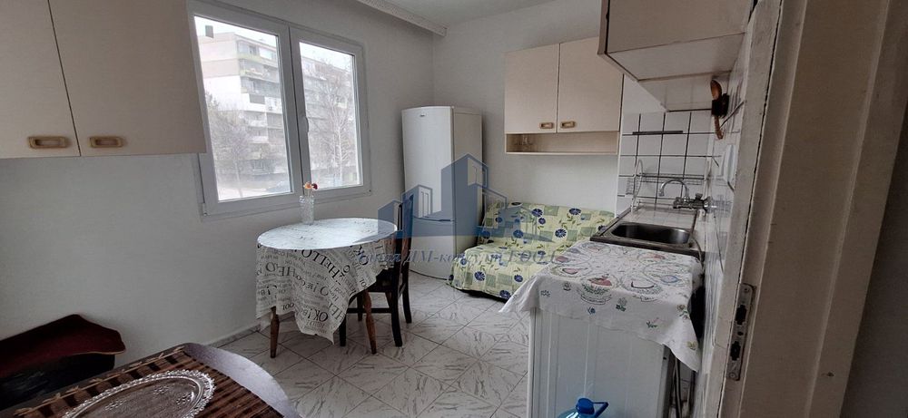 Продава се Тристаен апартамент в Шумен, Добруджански - 90 кв.м за 1356 €/кв.м - Снимка #6