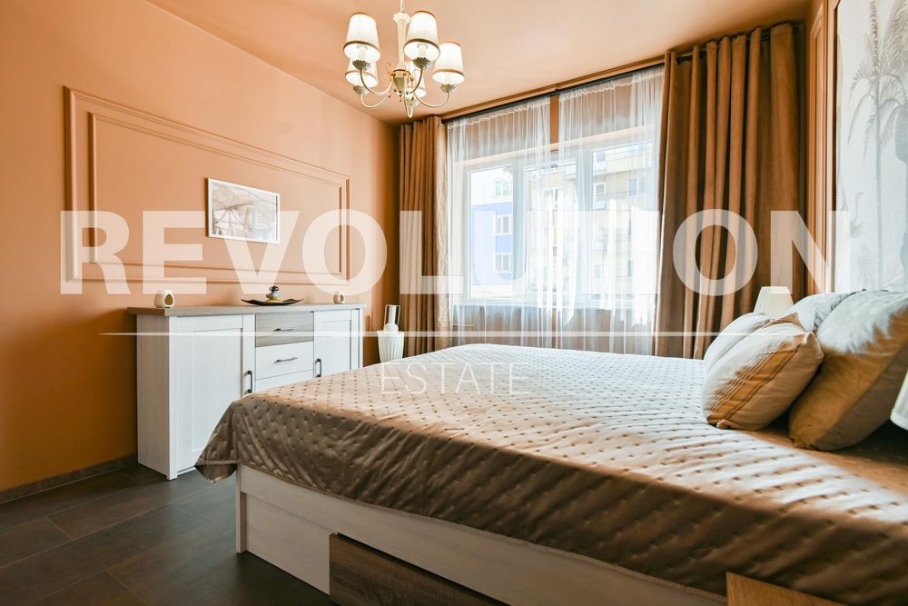 Дава се под наем Двустаен апартамент в София, Център - 65 кв.м за 950 € - Снимка #9