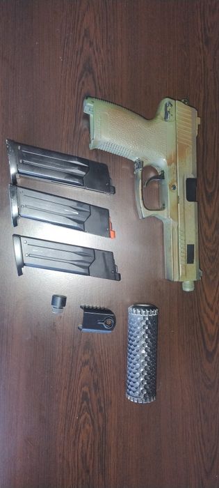 Vând replică pistol MK23