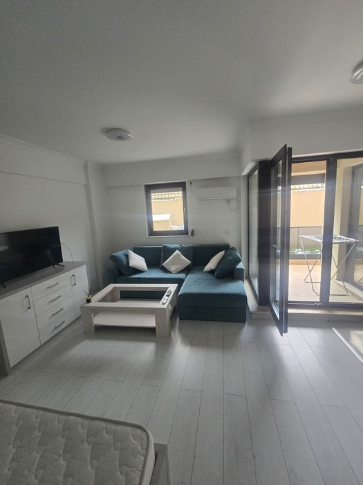 Vand studio Solid House,zona Campus