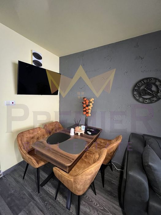 Дава се под наем Двустаен апартамент в Варна, м-т Траката - 45 кв.м за 408 € - Снимка #1