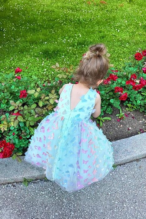 Рокля за момиче с пеперуди в ментов цвят Petite Fleur