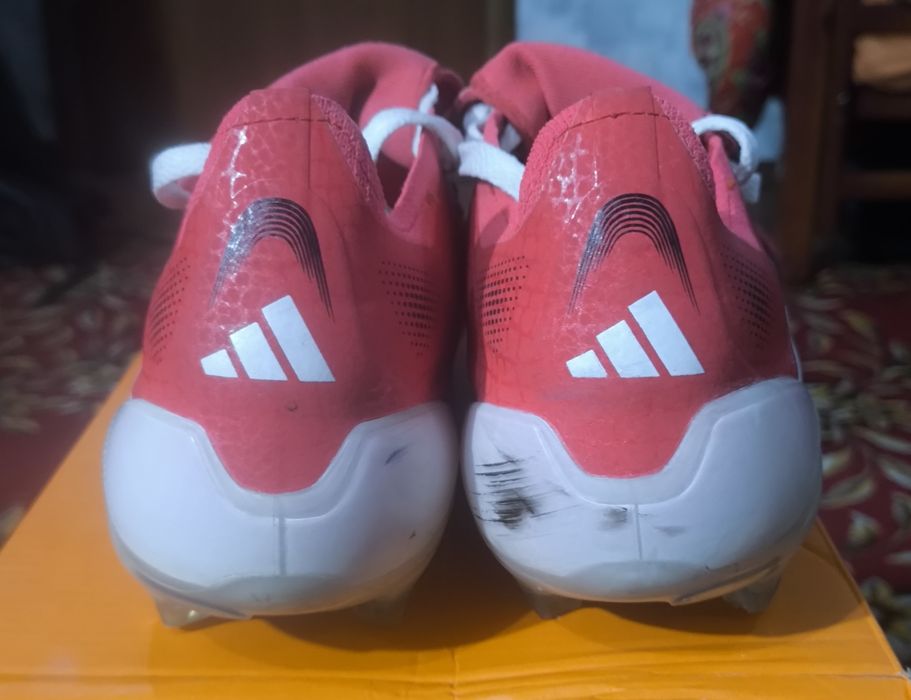 Adidas Predator.