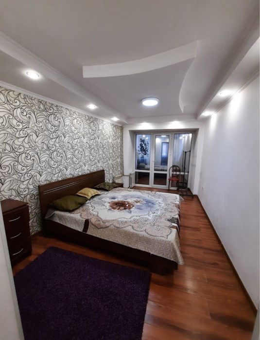 квартира по суточно.