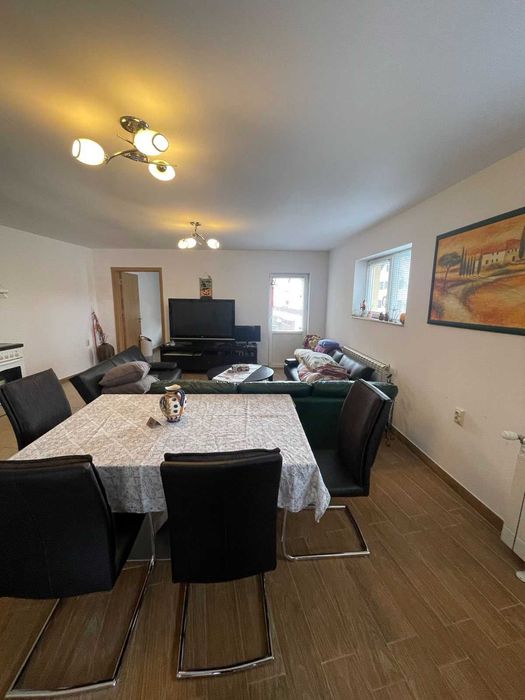 Давам за краткосрочен наем малка самостоятелна къща в Regenstauf-93128