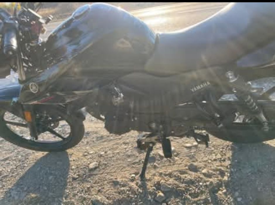 Motocicleta YAMAHA YS 125