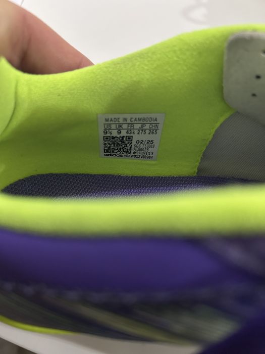 Ghete ,Adidas, fotbal teren sintetic