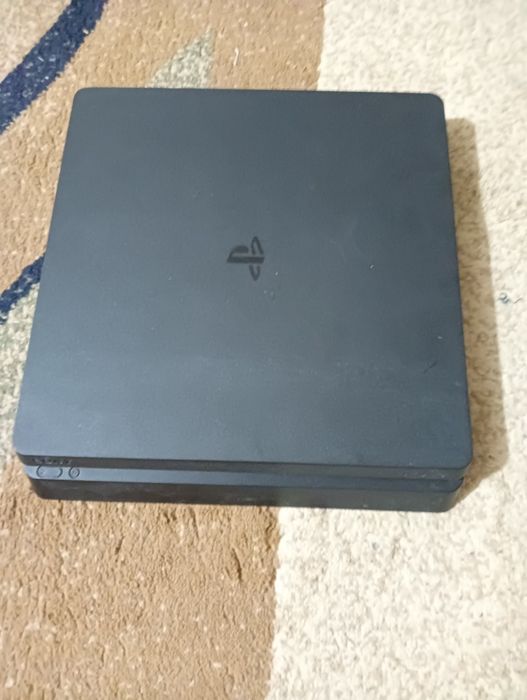 PlayStation 4slim  1tb торга нет