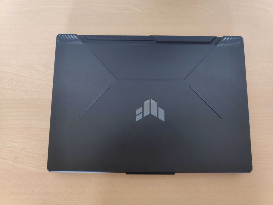 Лаптоп ASUS TUF A15 FA506NF - AMD Ryzen 5 + GeForce RTX 2050 4GB