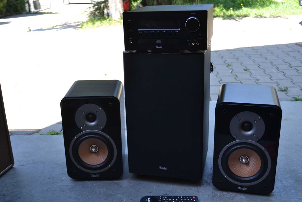 Sistem Teufel IP 42 CR cu telecomanda originala