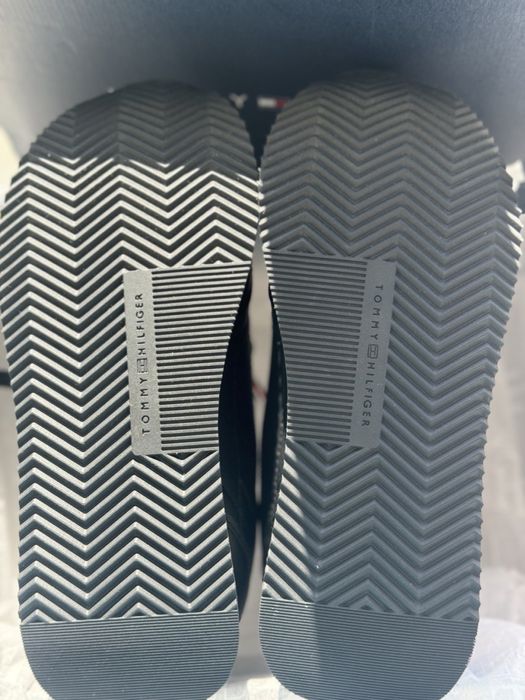 Весна с Кроссовкой Тоmmy Hilfiger