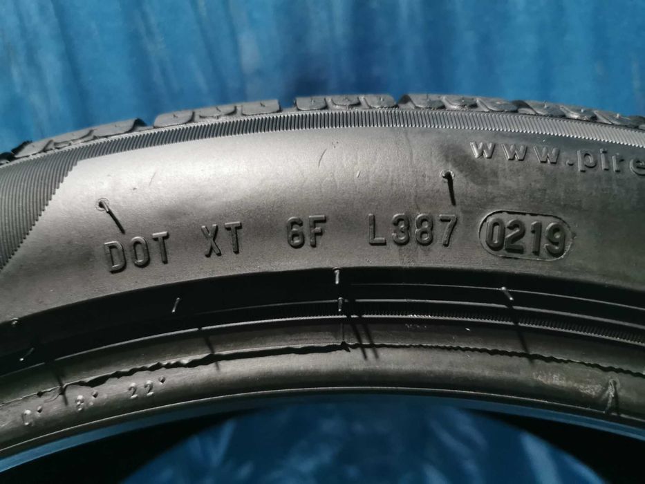 285/35 R20 - pirelli m+s 2 bucati