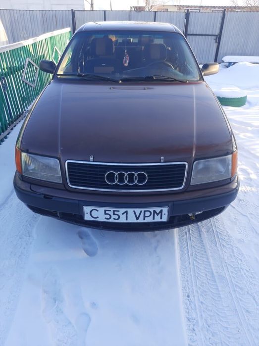 Продам Audi 100, обьем 2 л