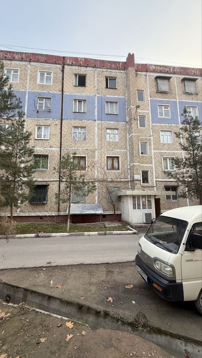 Срочно Продаётся квартира на р-н Сергили о-р базар Ярмарка