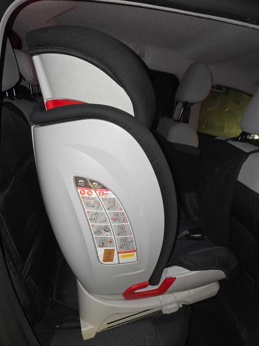 Столче за кола с ISOFIX