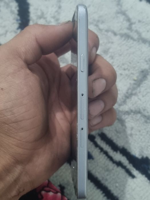 Samsung a3      .