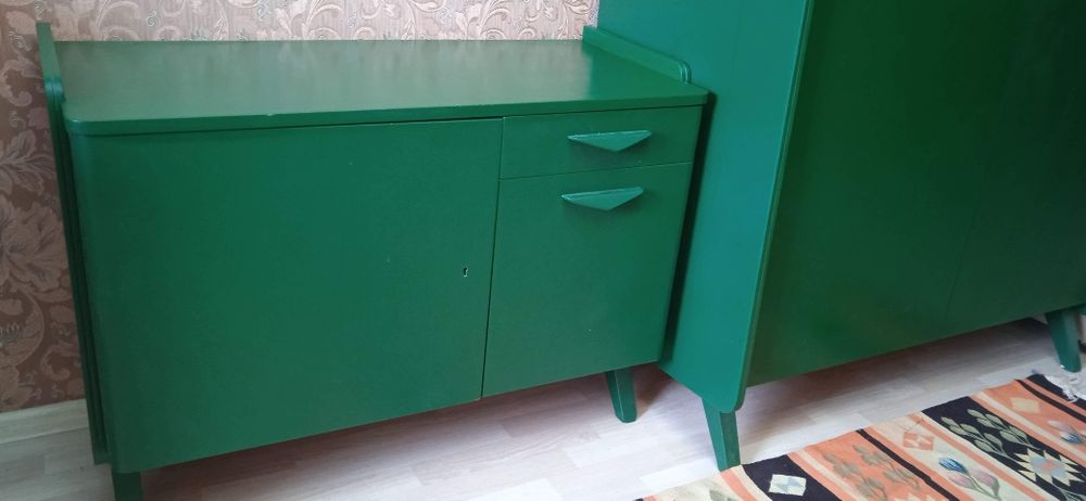 Шкаф  и  тумба .