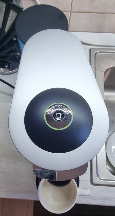 Кафемашина Nespresso Vertuo plus