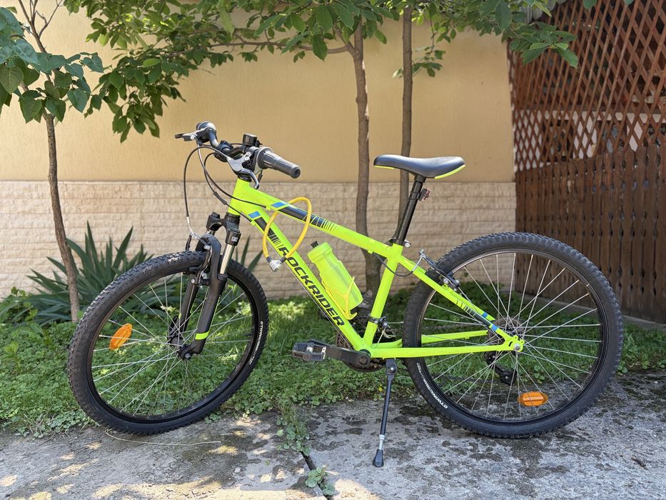 Bicicleta Rockrider ST 100, marca de MTB de la Decathlon.