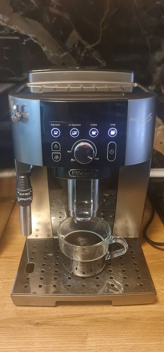 Expresor masina de cafea delonghi