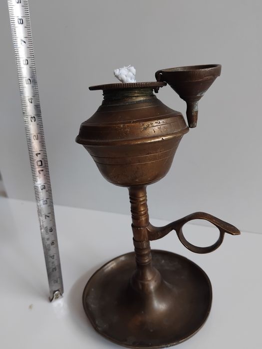 Маслена лампа тип свещник