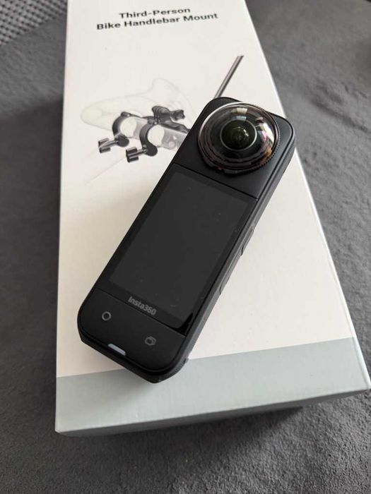 Insta360 X5 8k 360 Action Cam - garantie 1 an şi jumătate