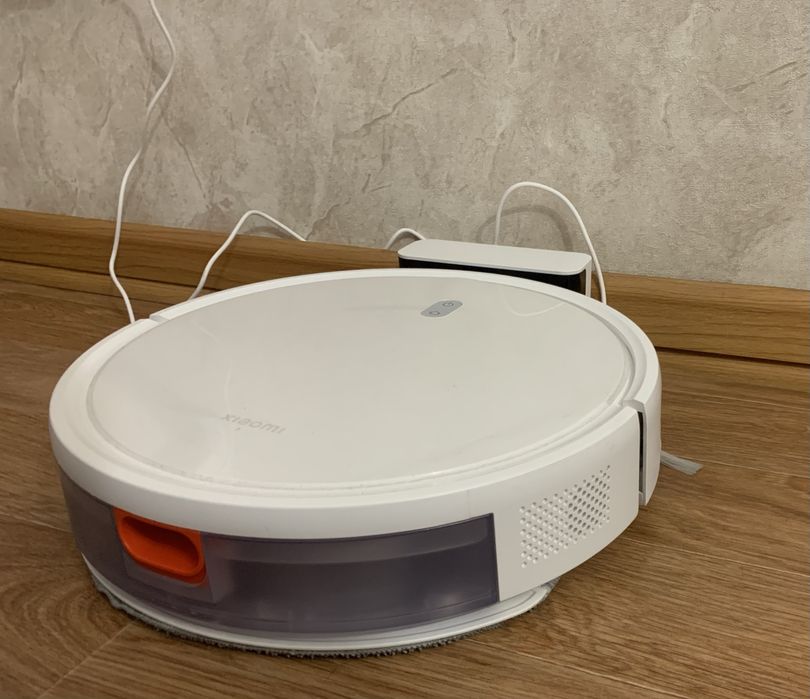 Срочно продам робот-пылесос Xiaomi Robot Vacuum E10