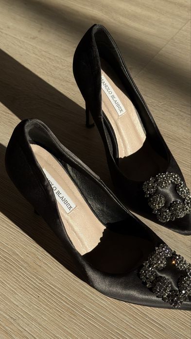 Продам черные туфли