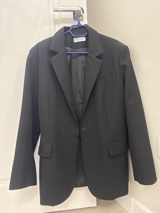 Пиджак черный классический