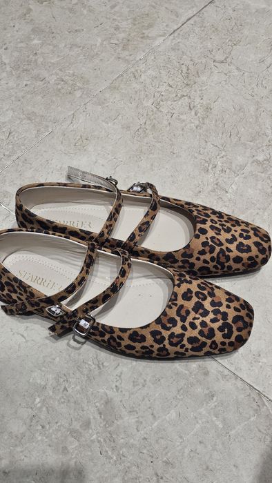 Продам балетки в трендовой расцветке