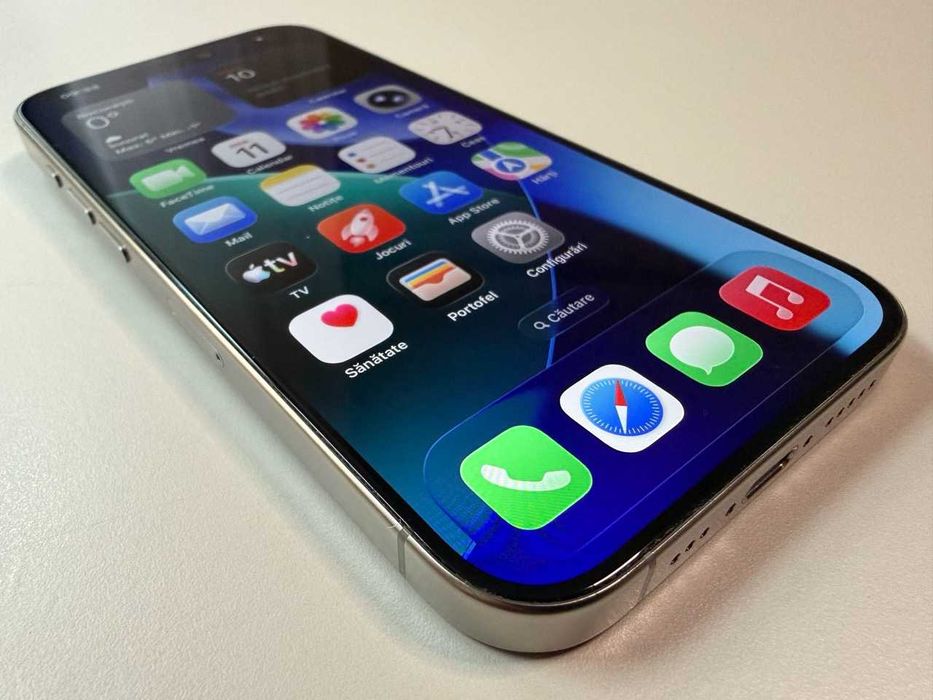  Apple / iPhone 15 Pro 128 Gb / Natural Titanium