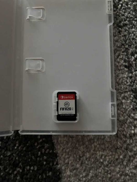 Joc Nintendo Switch - FIFA 20 Legacy Edition (Carcasă originală)