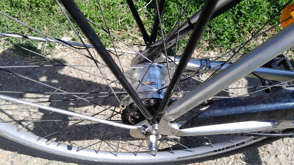 Bicicleta strada Pegasus,28 inchi,Aluminiu,7V Nexus,fr clasica,sa gel