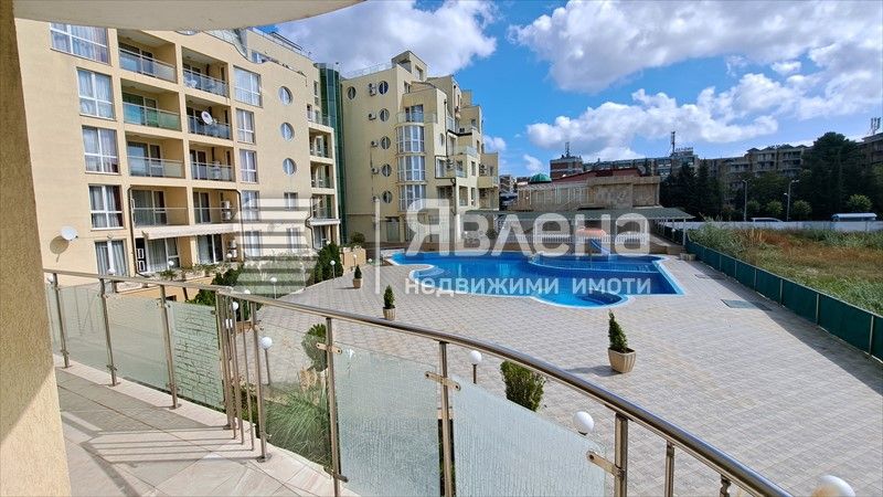 Просторно студио с паркоместа в близост до Какао бийч!!