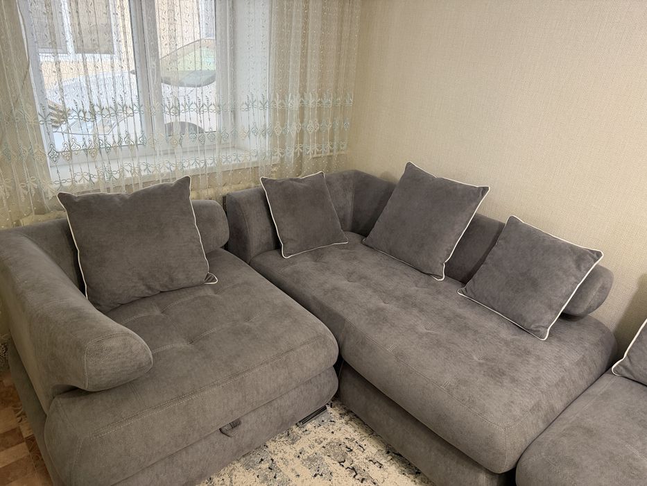 Продается диван в отличном состоянии