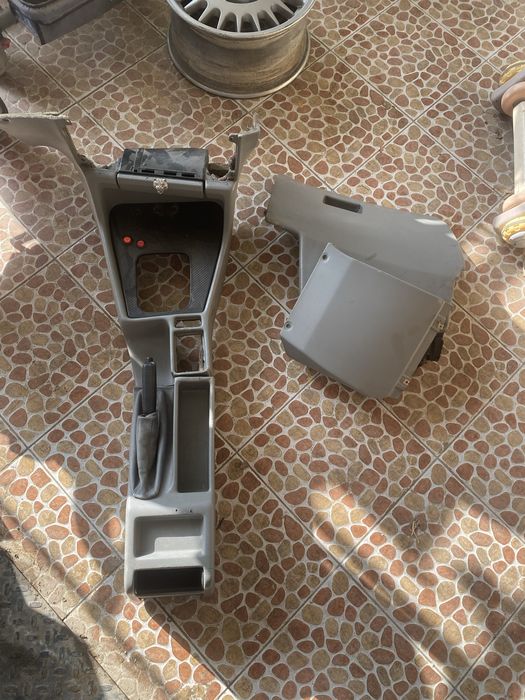 Обшивки, дверные карты на бмв е 34