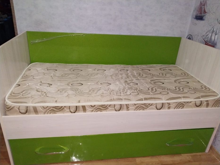 Детский гарнитур, мебель.