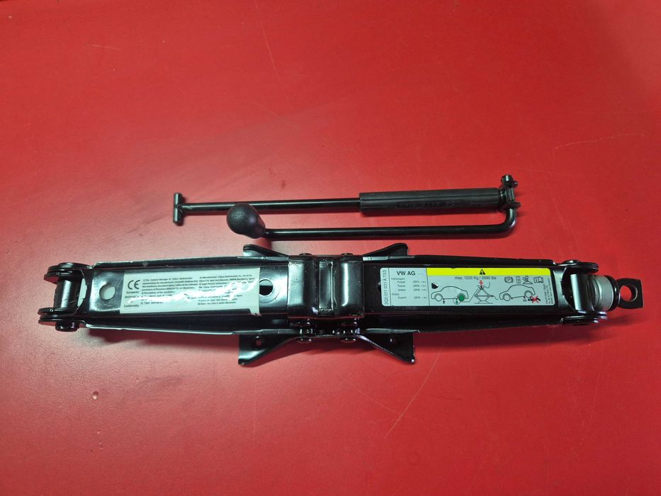 Cric Auto Original OEM VW Passat Touran Arteon / Skoda Superb - COD 3Q0011031A