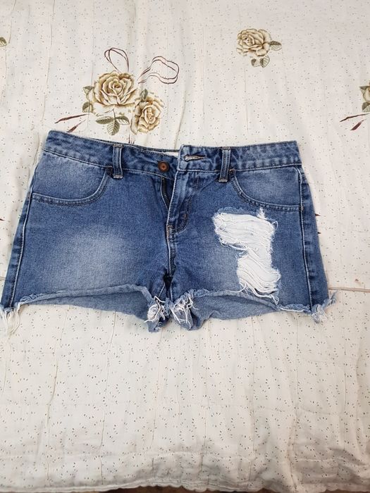 Продам женские модные джинсы