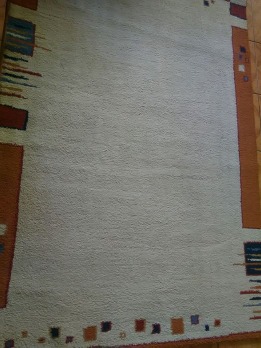 Covor cu dimensiunile 1,70/1,20